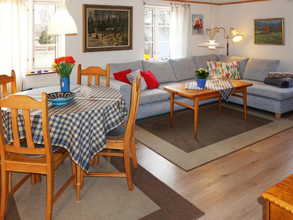 6 Person Holiday Home In Alsterbro Kättilstorp エクステリア 写真